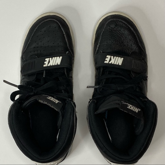 Nike Kids Boys 5Y Nike Air Jordan’s Black White Cement Gray - Picture 7 of 14